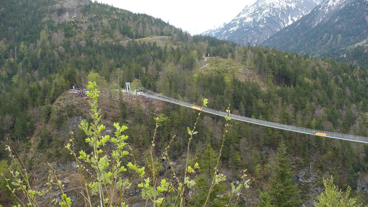 Haus Panorama Lägenhet Lermoos Exteriör bild
