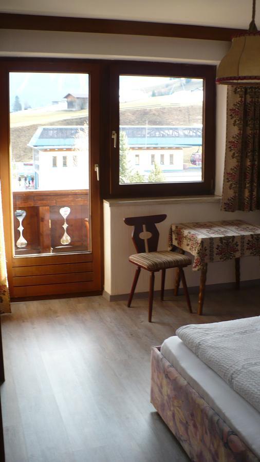 Haus Panorama Lägenhet Lermoos Exteriör bild